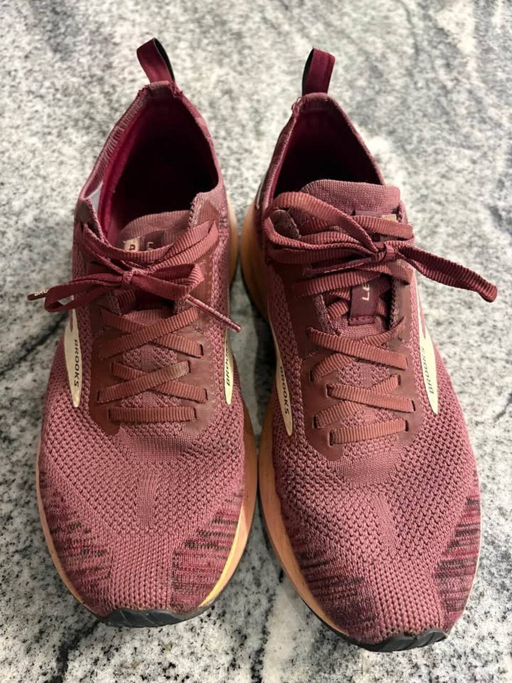 Brooks Levitate 4 Maroon Running Shoes - W8.5 (40)